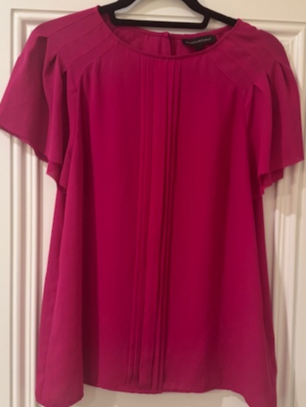 EUC Gorgeous Banana Republic $88 Pink Blouse, Small